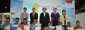 ปลัดกระทรวงวิทย์ฯ เป็นประธานมอบรางวัลผู้ชนะเลิศ การแข่งขันเครื่องบินกระดาษพับชิงแชมป์ประเทศไทย ครั้งที่ 12 ที่งานมหกรรมวิทยาศาสตร์ฯ อิมแพ็ค เมืองทองธานี
